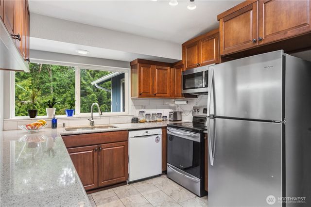 7485 Glacier Ridge Place SE, Port Orchard, WA 98367