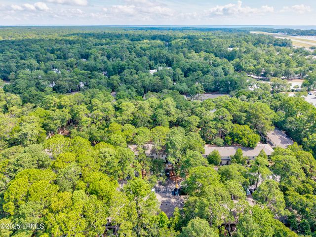 400 William Hilton Pkwy Apt 110, Hilton Head Island, SC 29926