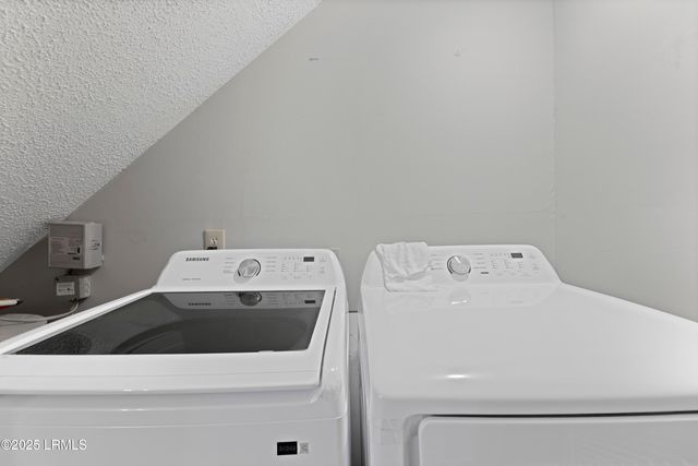 400 William Hilton Pkwy Apt 110, Hilton Head Island, SC 29926