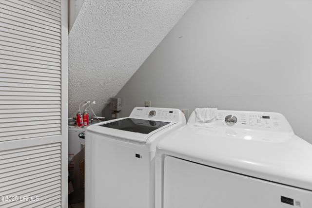 400 William Hilton Pkwy Apt 110, Hilton Head Island, SC 29926