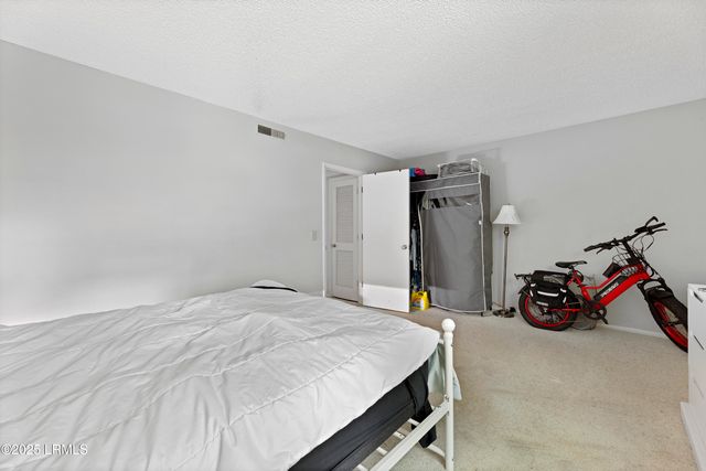 400 William Hilton Pkwy Apt 110, Hilton Head Island, SC 29926