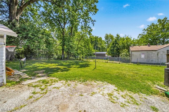 1589 E 337th Street, Eastlake, OH 44095