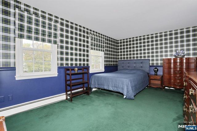 544 Hague Court, Oradell, NJ 07649