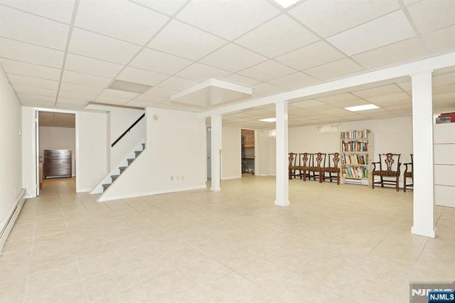 544 Hague Court, Oradell, NJ 07649