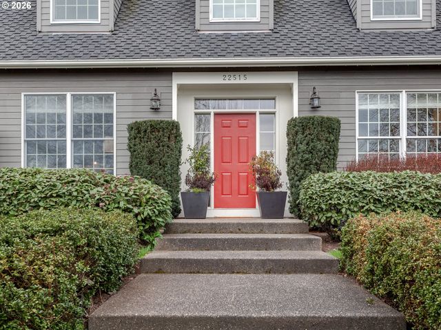 22515 PONDERAY Dr, West Linn, OR 97068