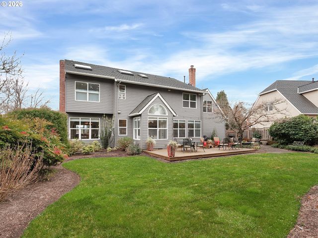 22515 PONDERAY Dr, West Linn, OR 97068