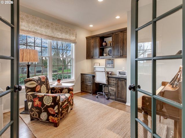 22515 PONDERAY Dr, West Linn, OR 97068