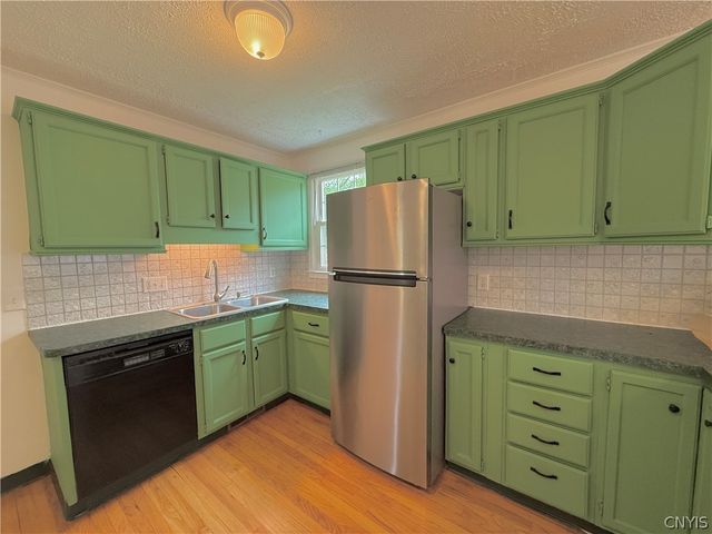 5002 Woodside Road, Dewitt, NY 13066