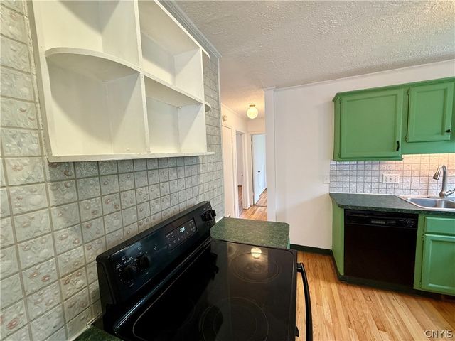 5002 Woodside Road, Dewitt, NY 13066