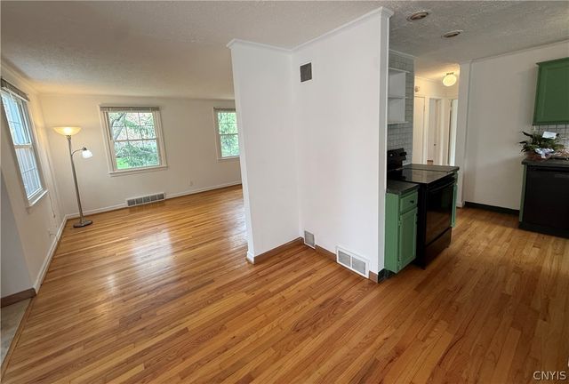 5002 Woodside Road, Dewitt, NY 13066