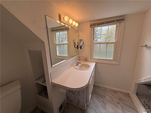 5002 Woodside Road, Dewitt, NY 13066