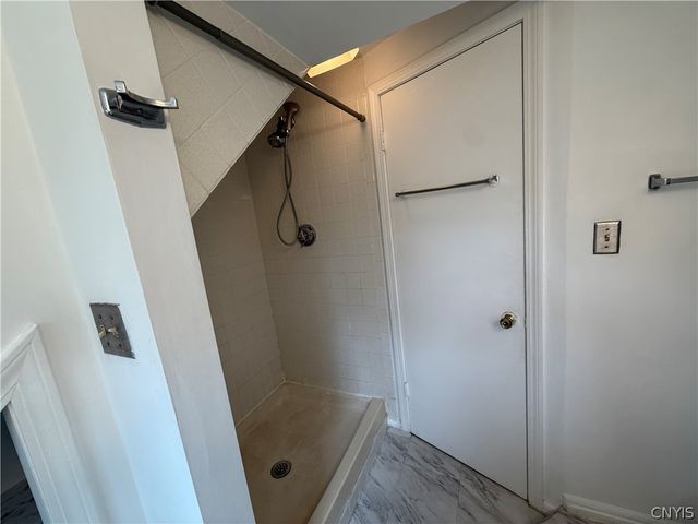 5002 Woodside Road, Dewitt, NY 13066