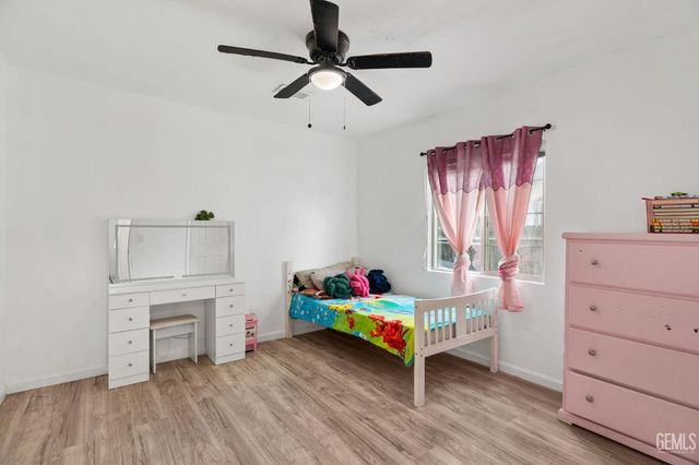 302 Eye Street, Bakersfield, CA 93304
