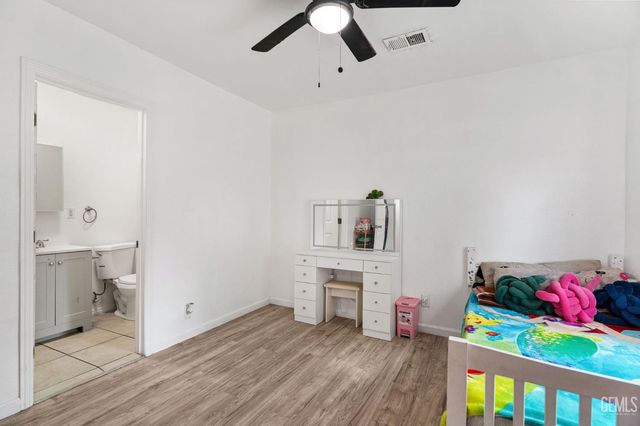 302 Eye Street, Bakersfield, CA 93304