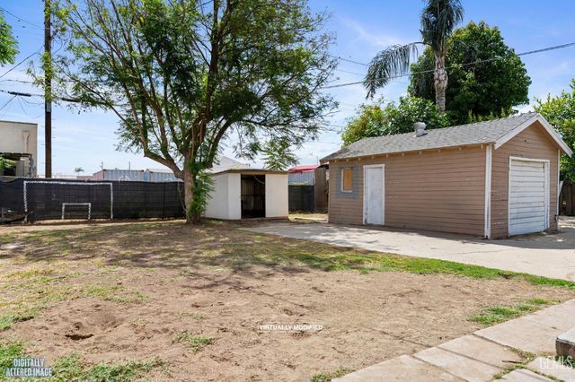 302 Eye Street, Bakersfield, CA 93304