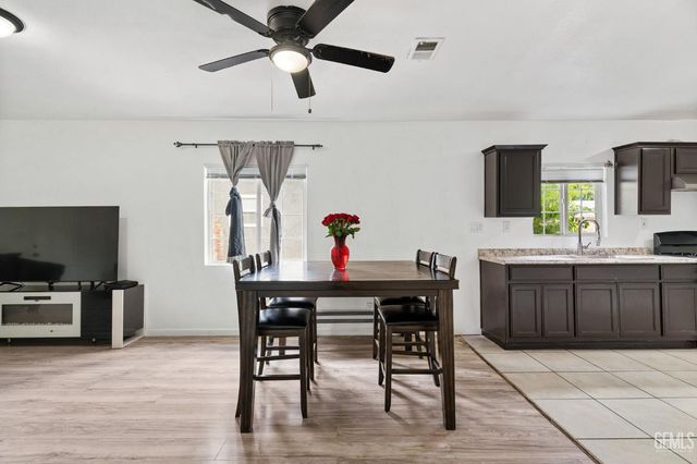 302 Eye Street, Bakersfield, CA 93304