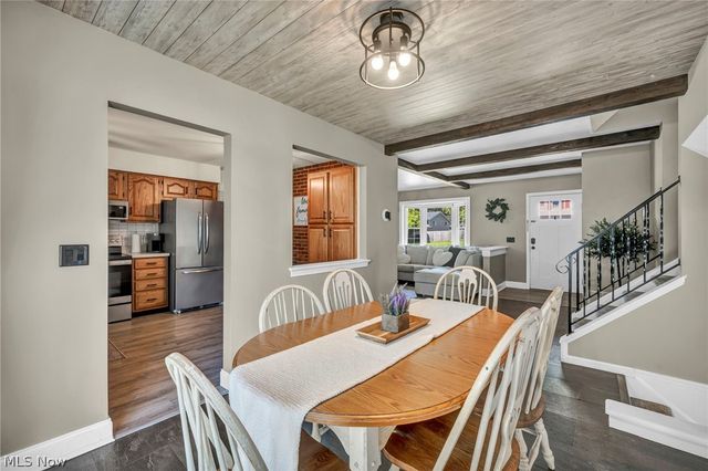 127 Edgefield Drive, Elyria, OH 44035