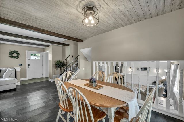 127 Edgefield Drive, Elyria, OH 44035