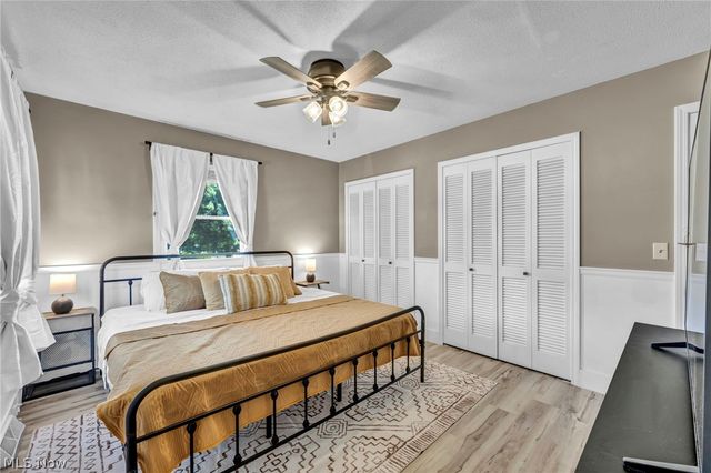 127 Edgefield Drive, Elyria, OH 44035