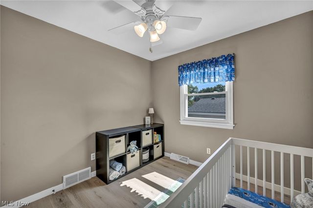 127 Edgefield Drive, Elyria, OH 44035