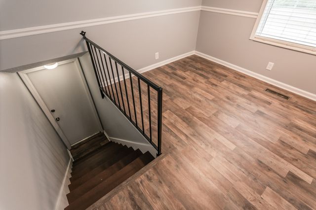 5216 Roxborough Dr, Hermitage, TN 37076