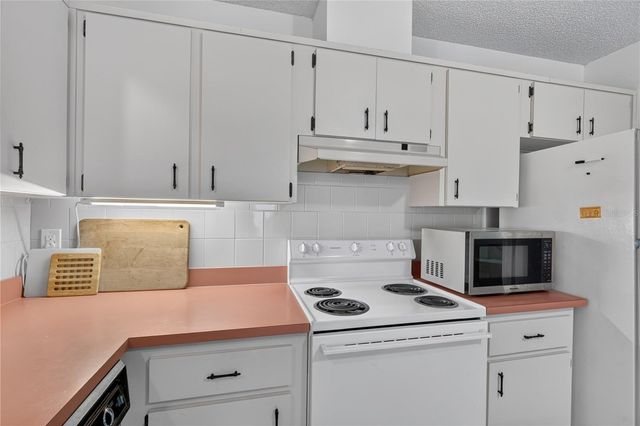 8392 SW 108TH LANE, Ocala, FL 34481