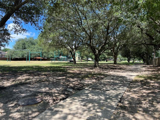 19326 Gagelake Lane, Houston, TX 77084