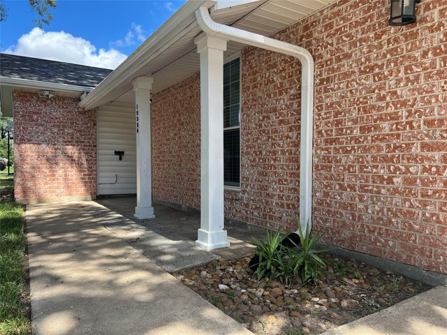 19326 Gagelake Lane, Houston, TX 77084