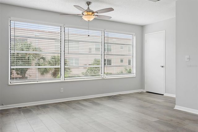 5501 80TH STREET N 402, St Petersburg, FL 33709