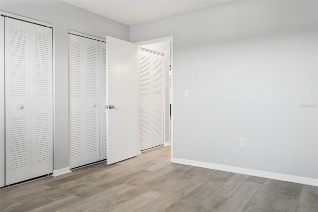 5501 80TH STREET N 402, St Petersburg, FL 33709