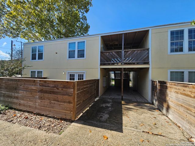 1305 E Mulberry Ave Apt 3, San Antonio, TX 78209