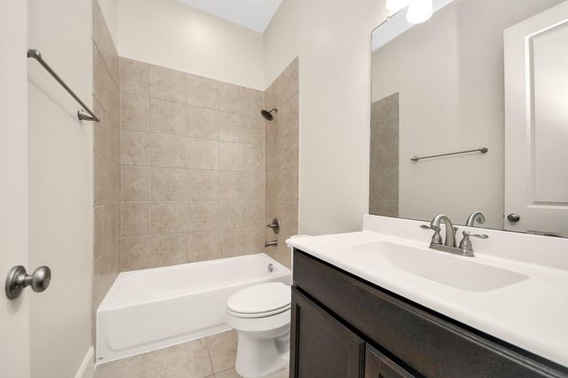 9814 Carver Drive, Rosharon, TX 77583