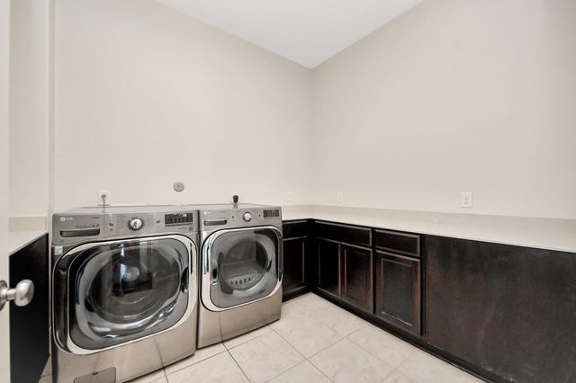 9814 Carver Drive, Rosharon, TX 77583