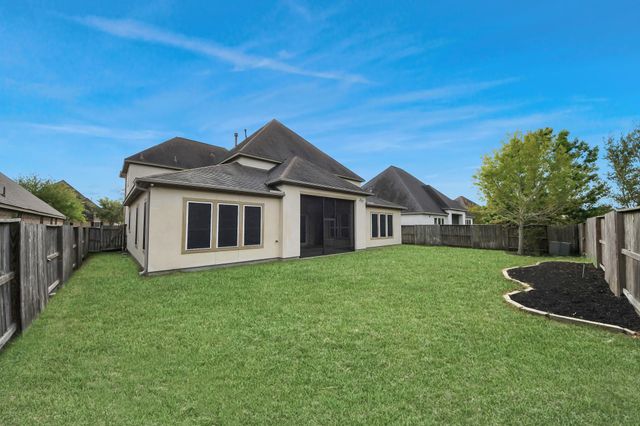 9814 Carver Drive, Rosharon, TX 77583