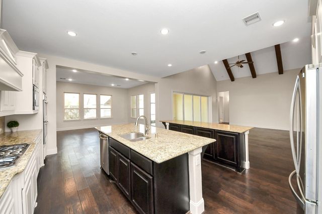 9814 Carver Drive, Rosharon, TX 77583