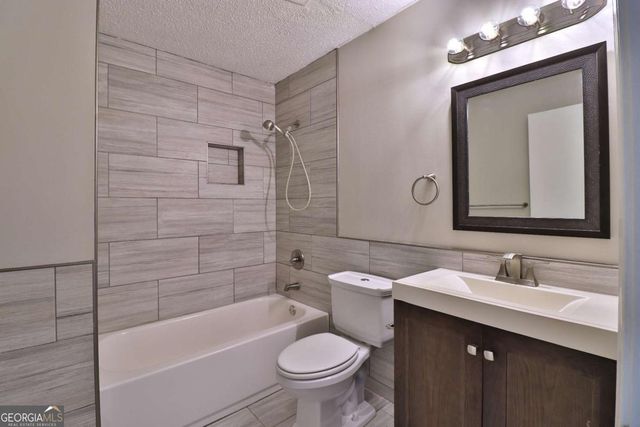 1412 Huntingdon Chase, Sandy Springs, GA 30350