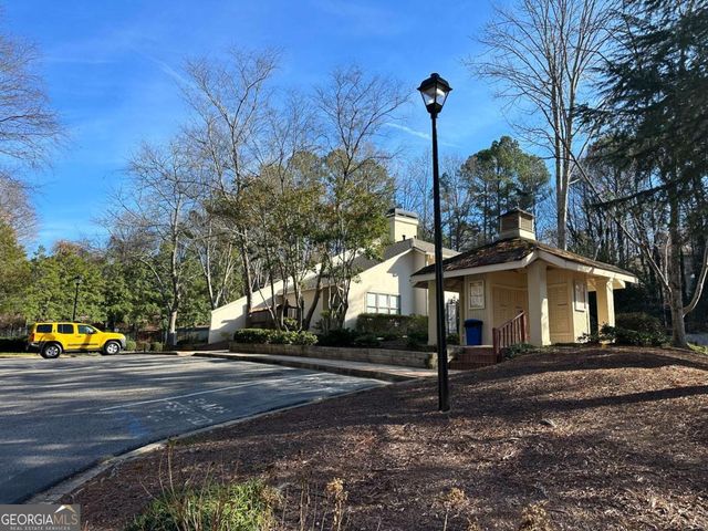 1412 Huntingdon Chase, Sandy Springs, GA 30350