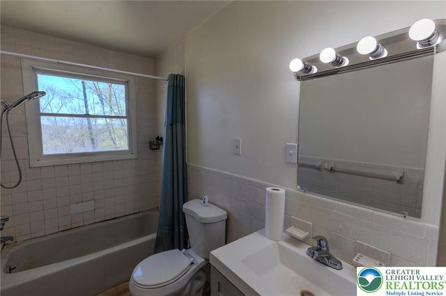 117 Sunny Lane, Ross Twp, PA 18353