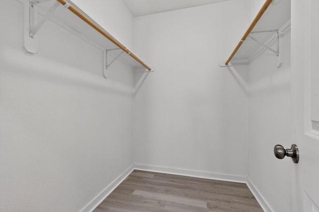212 Kipahulu DR, Bastrop, TX 78602