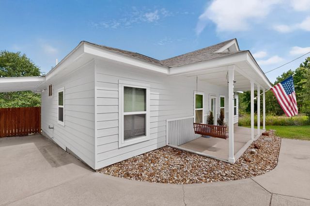 212 Kipahulu DR, Bastrop, TX 78602