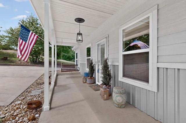 212 Kipahulu DR, Bastrop, TX 78602