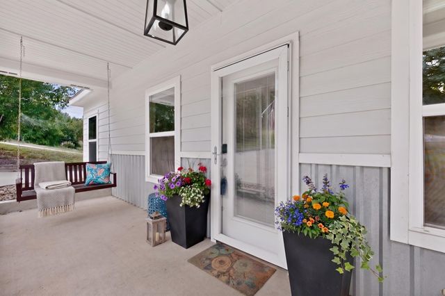 212 Kipahulu DR, Bastrop, TX 78602
