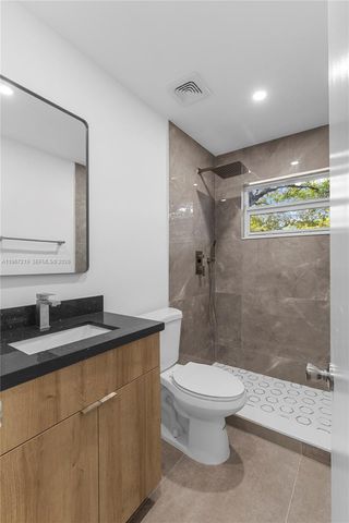 3265 Griffin Rd 206, Dania Beach, FL 33312