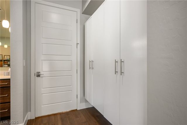 3016 Travesara Avenue, Henderson, NV 89044