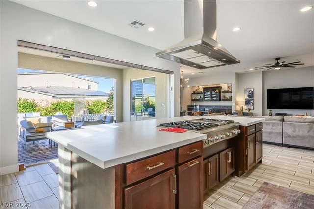 3016 Travesara Avenue, Henderson, NV 89044