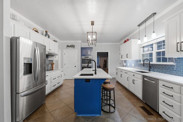 3816 S Butternut Avenue, Broken Arrow, OK 74011