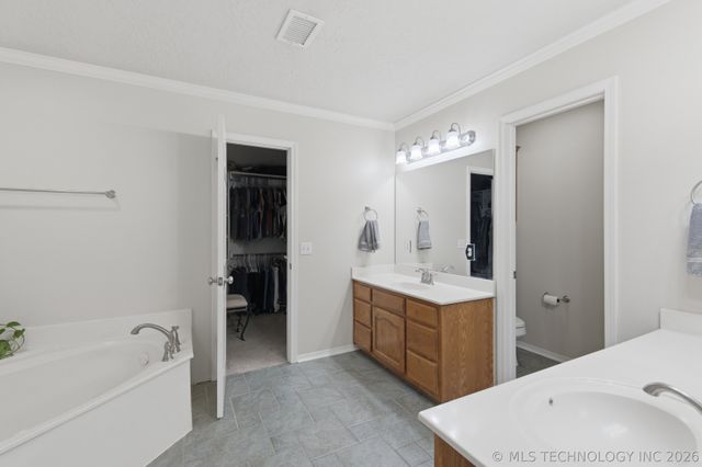 3816 S Butternut Avenue, Broken Arrow, OK 74011