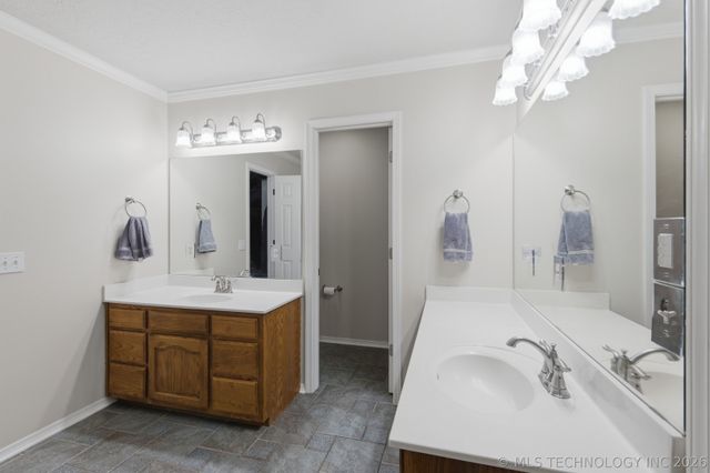 3816 S Butternut Avenue, Broken Arrow, OK 74011