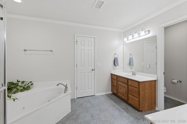 3816 S Butternut Avenue, Broken Arrow, OK 74011