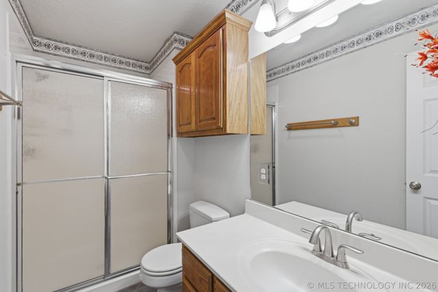 3816 S Butternut Avenue, Broken Arrow, OK 74011